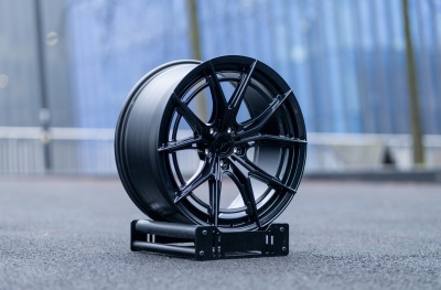JR50 Glossy Black