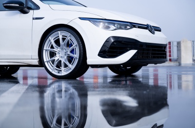 Volkswagen Golf / R / GTI