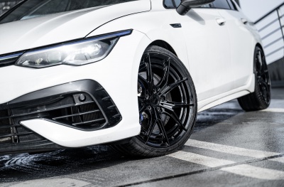 Volkswagen Golf / R / GTI