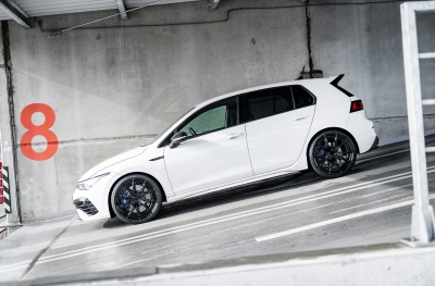 Volkswagen Golf / R / GTI