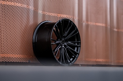 JR52 Glossy Black