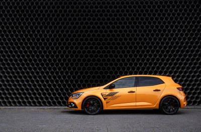 Renault japan racing rim details