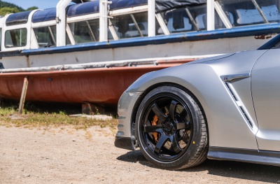 Nissan Glossy Black